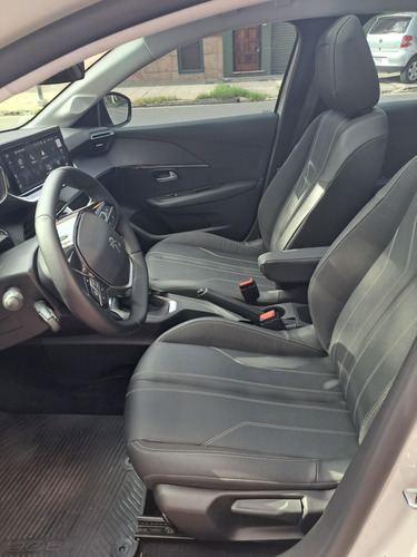 Peugeot 208 1.6 Feline Tiptronic