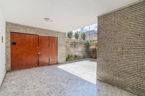 Casa En Venta En Letrán Valle
