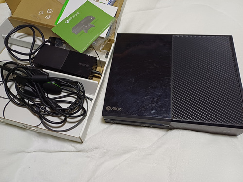Xbox One + Kinect - Assassin's Unity Usado Excelente Estado (Usado)
