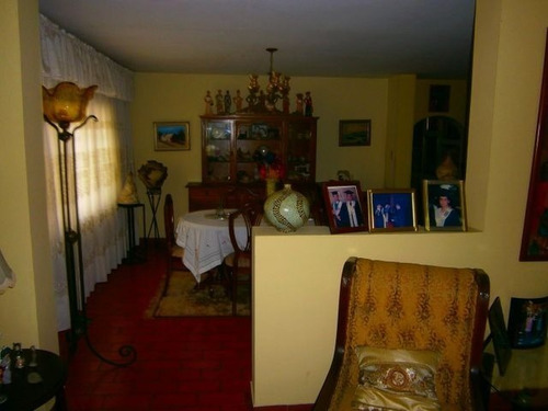 Imagen 4 de 10 de Rentahouse Concepto 0414-412.8424 / 22-4275
