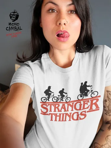 Camiseta Stranger Things R2 Unisex