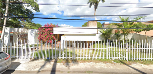 Casa Para Remodelar En Venta En Av. Rogers, Campestre