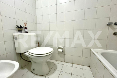 Dpto 2 Dorm. + Cochera Centro Nqn En Venta!