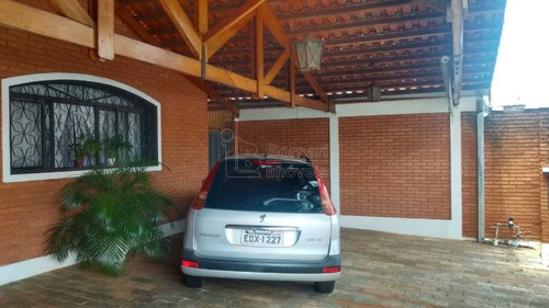 Imagem 2 de 6 de Venda De Casas / Padrão Na Cidade De Araraquara 10968