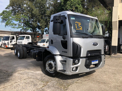 Imagem 11 de 13 de Ford Cargo 2429