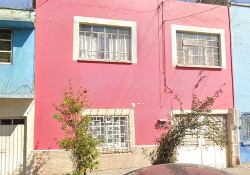 Venta De Casa En Venustiano Carranza Cdmx, Colonia Michoacana. Fr*