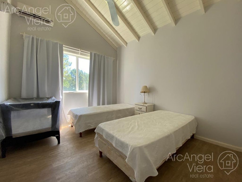 Casa - La Arbolada - En Barrio Priado -punta Del Este
