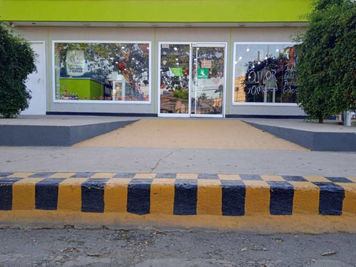 Imagen 3 de 13 de Local Comercial Venta Century 21 Plaza Francia 04125033903
