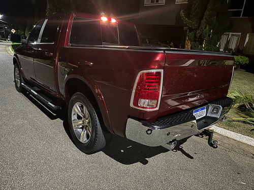 RAM Ram Classic 5.7 Laramie Cab. Dupla 4X4 Aut. 4P