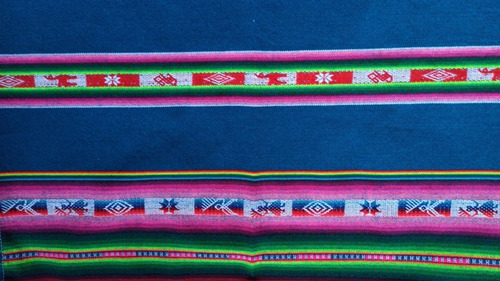 Imagen 1 de 4 de Aguayo Mantel Manta Andina 120x120