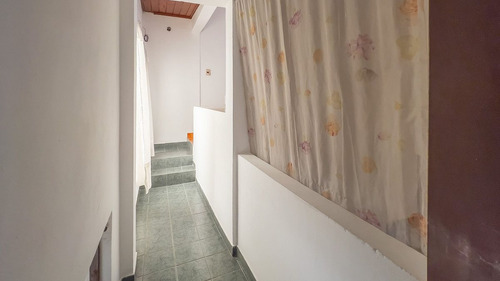 Venta Casa De 2 Plantas 4 Dormitorios En Arroyito