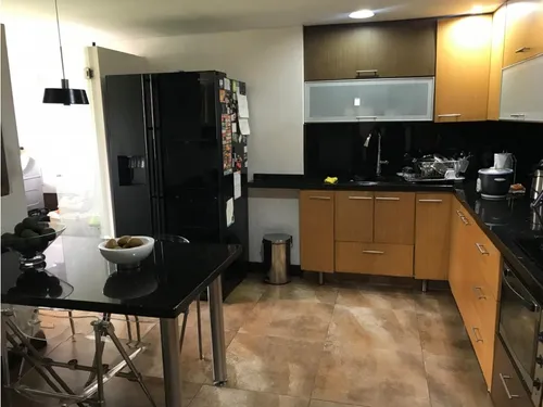 Amplio Apartamento Poblado Castropol Parte Baja