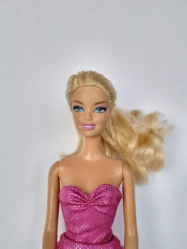 Boneca, Boneca Barbie com Roupa e Sapatos, Brinquedo Barbie Usado  75992467