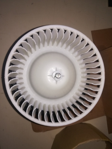 Imagen 2 de 3 de Motor Soplador A/a Npr Jac 24 Volt Aire Acondicionado
