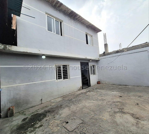 Casa Comercial En Venta En Centro De Barquisimeto, Lara Mc %% R E F  24-22303