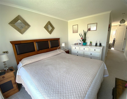 Condominio, 3 Dorm. 2 Baños Piscina, La Florida Sin Deuda