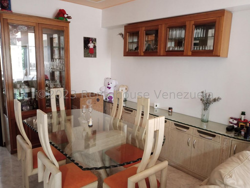 Apartamento En Venta Libertador El Paraíso Mls #24-6998 Jose Luis