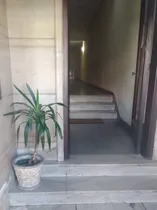 Comprar Vendo Apto Planta Baja, Con Patio Exclusivo 2\u002F3dormitorios Ideal Vivienda O Inversión, Por Su Excelente Ubicación, Sobre Avenida En El Medio Del Centro Comercial, Sin Escalones, Planta Baja