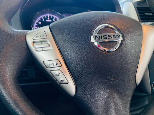 Nissan Versa 1.6 16V FLEX SV 4P XTRONIC