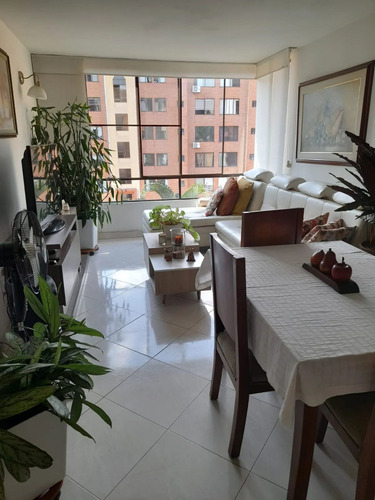 Venta Apartamento De 81mts2 En Limonar, Sur De Cali 9898.