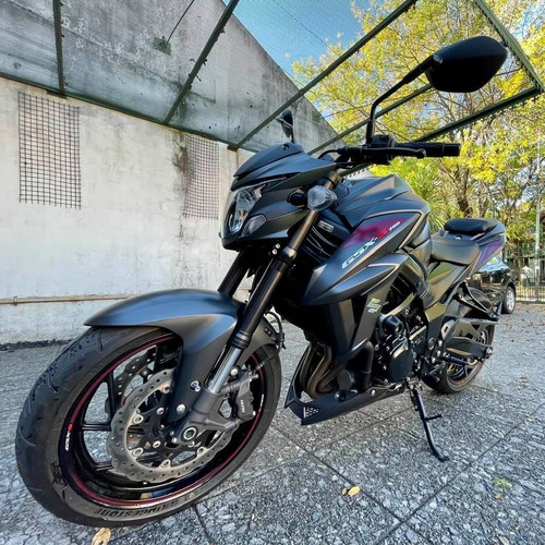 Suzuki Gsxs 750