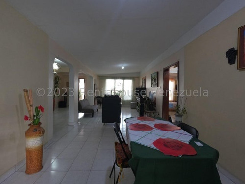 Imagen 3 de 30 de Casa En Venta Urbanización Fundalara. Barquisimeto. Tu Asesor De Confianza Kenlimar Nieto. Contactame *0424 5/2/2/3/7/9/7* Código Flex 23-20591