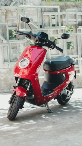 Imagen 1 de 15 de Moto Electrica Scooter Nuuv M+ Sport Bosch Litio Panasonic