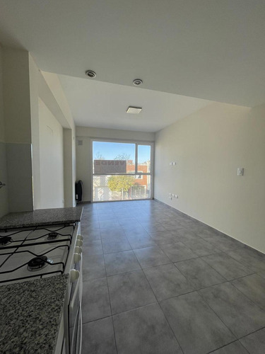 Imagen 6 de 16 de 1 D - 45 Mts. - Terraza - Centro .