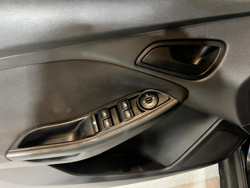 Ford Focus III 1.6 S