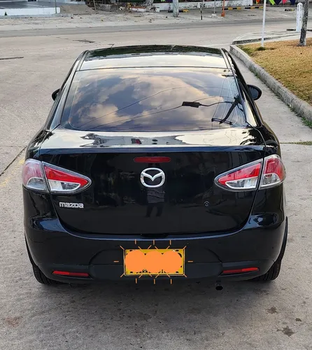 Mazda 2 Sedán 1.5 Aut. 2011