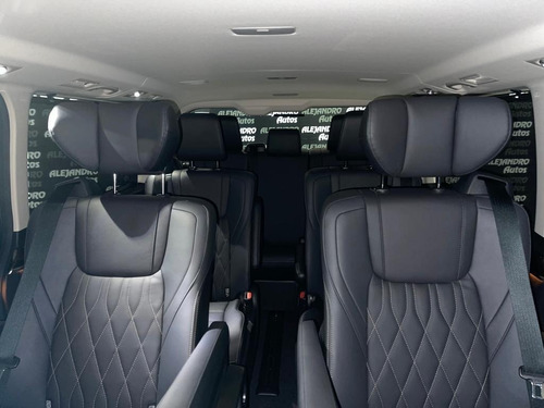 Imagen 14 de 18 de Toyota Hiace Vx 2022