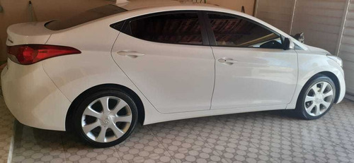 Hyundai Elantra 2013 1.8 16v Gls Aut. 4p