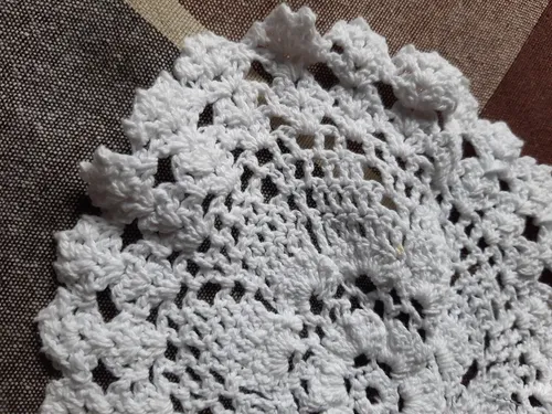 Carpeta Ovalada Blanca Totalmente Nueva Tejida En Crochet