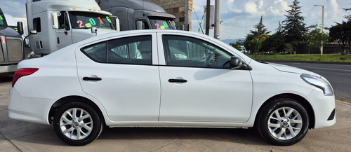 V-drive Versa Nissan 2021