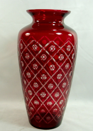 Vaso Antigo Vermelho Cristal Lapidado Europeu