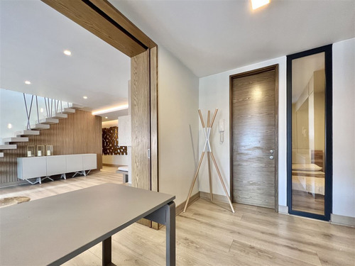 Moderno Penthouse: El Golf