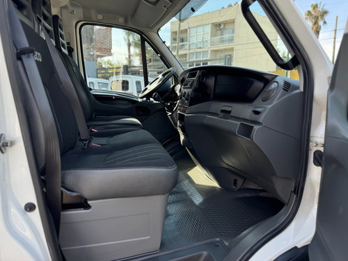 Iveco Daily 3.0 Furgon 55c16 H2 155cv 15.6m3 3950