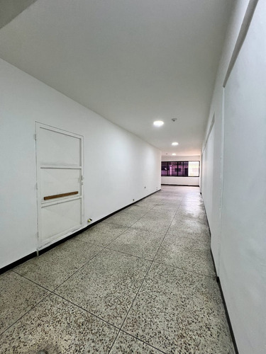 Se Alquila Local Comercial, Av. Bolivar Sur, Diagonal Plaza
