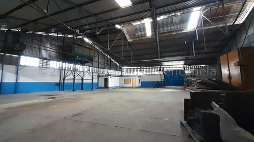 Imagen 10 de 13 de Galpon En Venta En La Av Principal De Palo Negro Db 23-9544