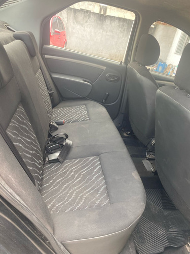 Renault Logan 1.0 16v Authentique Hi-flex 4p
