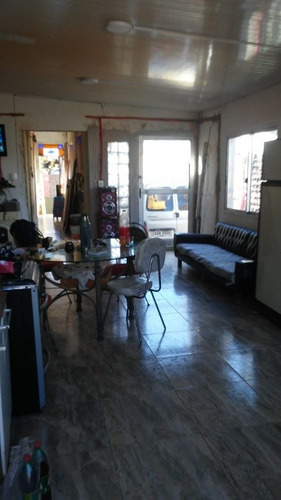 Casa En El Cerrito . Santa Ana 3417, A Dos De Gral Flores ,,