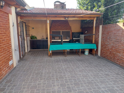 Imagen 8 de 14 de Ituzaingo Norte Chalet En Muy Buena Ubicaicon