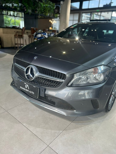 Imagen 17 de 17 de Mercedes-benz Clase A 1.6 A200 Urban 156cv