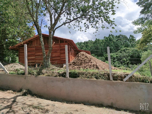 Imagem 13 de 21 de Saia Já Do Aluguel, Terrenos De 600m² Em Ibiúna-sp. G.02
