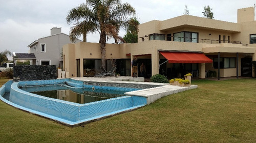 Imagen 13 de 21 de Importante Casa Country San Isidro