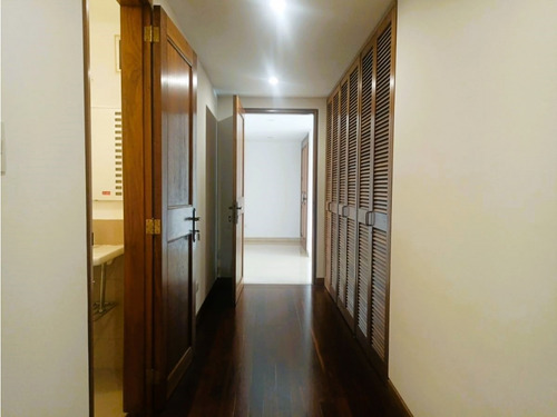 Alquilo Apartamento 300m2 Colinas De Tamanaco 9157