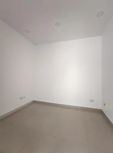 Local En Arriendo En Govika. Cod A25851