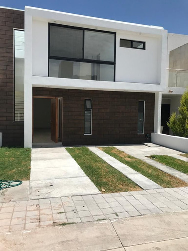 Casas En Pre Venta En Bio Grand Juriquilla Peserve Rcv221208