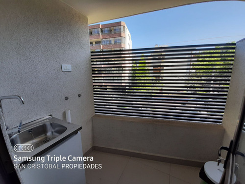 Barrio Residencial, Metro Inés De Suárez, Edificio Exclusivo