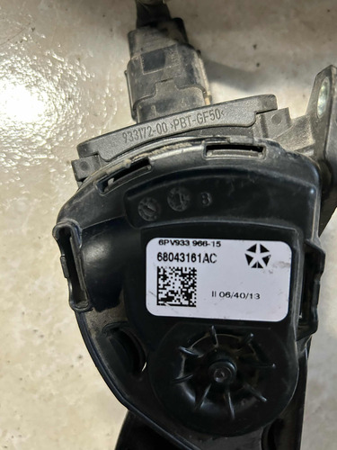 Pedal Acelerador Ram 1500-3500 09-22 68043161ac Ml1114 (Usado)